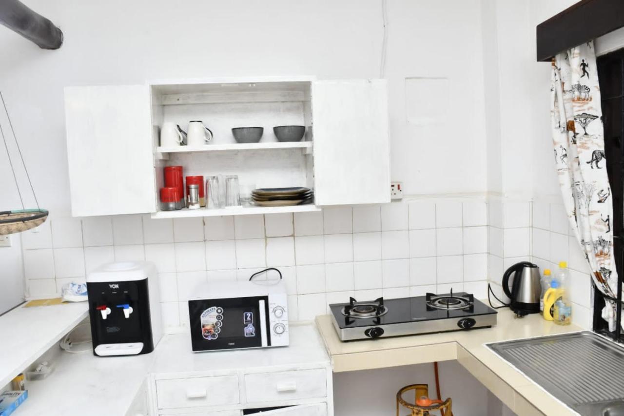 Mavericks Convenient Cozy Loft In Diani'S Cbd Укунда Экстерьер фото